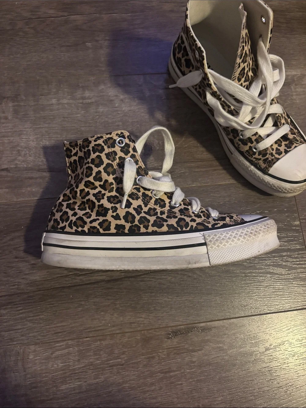 Converse fun leopard